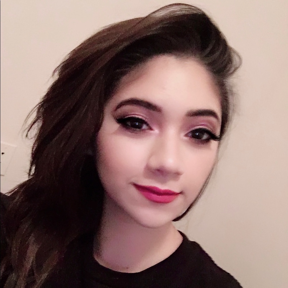 Meet your Posher, Rosalynne